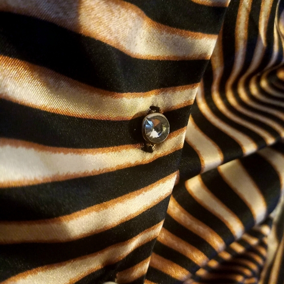 Fitted Dress-Short Sleeve Blouse - Picture 3 of 6